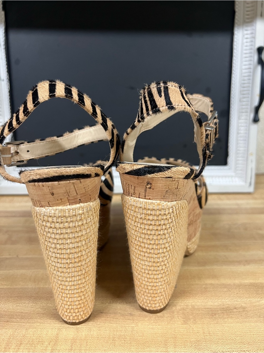 Jessica Simpson cow hide Zebra-Print Platform Espadrille Sandals - Black & Tan - Picture 4 of 7